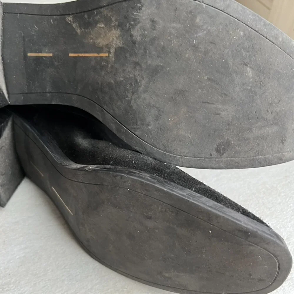** Dolce Vita Layton Black Suede Block Heel Almond Toe Ankle Bootie Women